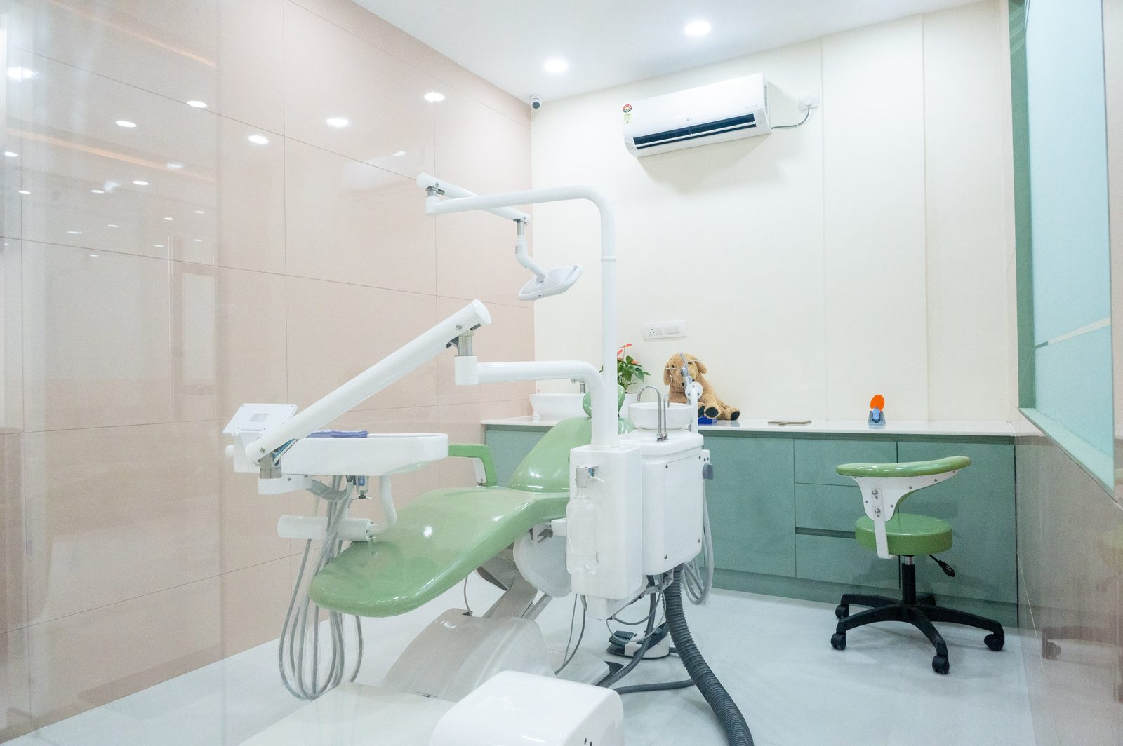 Bright modern treatment room at Rays Kids Dentistry where Invisalign treatment is planned, Sarjapur